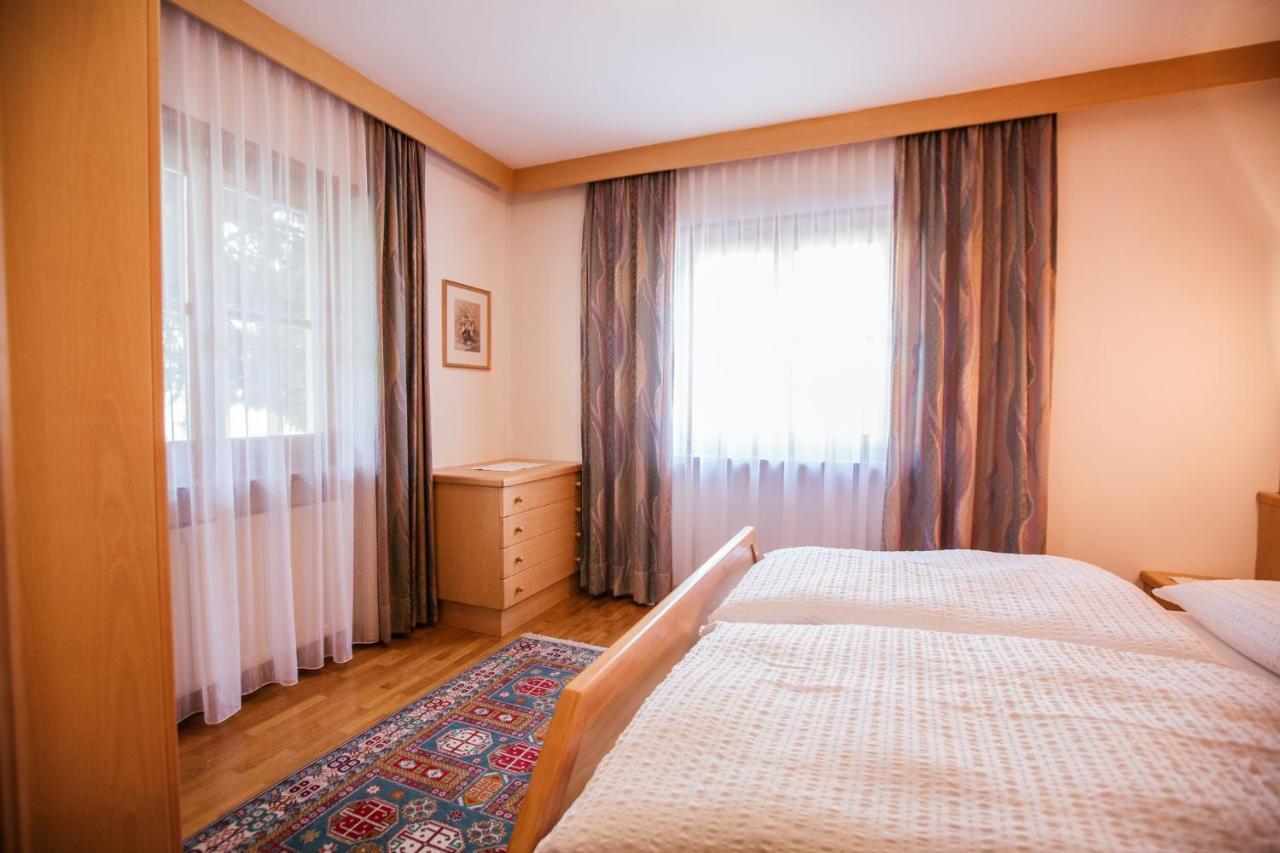 פלאוס Mayr Apartments מראה חיצוני תמונה